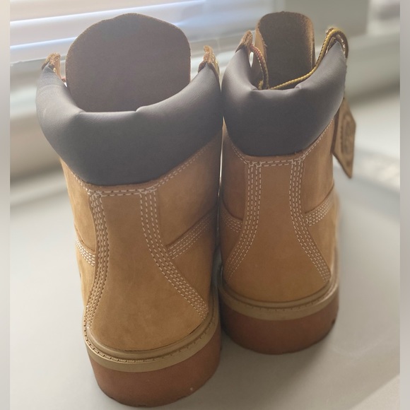 Timberland Big Kids size 5 - Picture 4 of 7